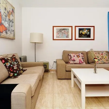 Villa In Playa Blanca Sleeps 4 Includes Swimming Pool And Wifi 7 Playa Blanca (Lanzarote)